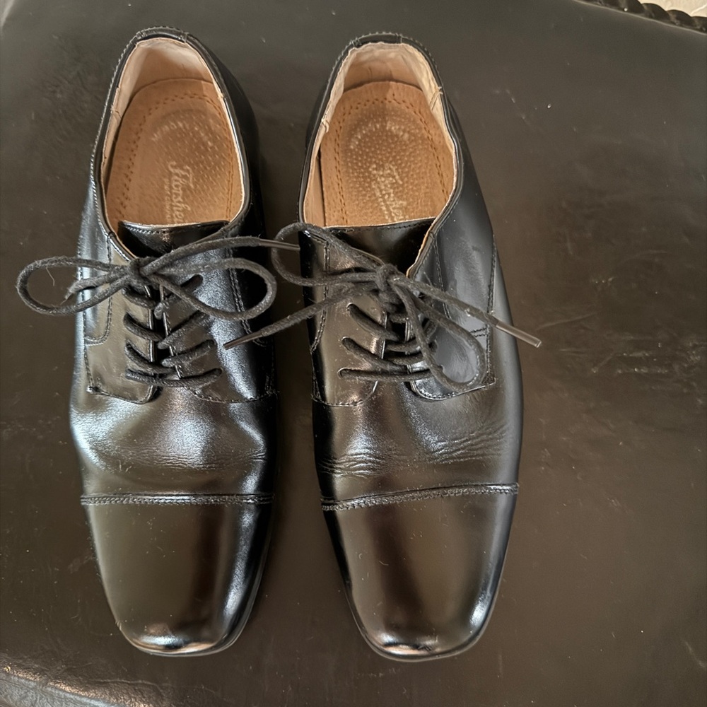 Florsheim Classic Black Leather Oxfords